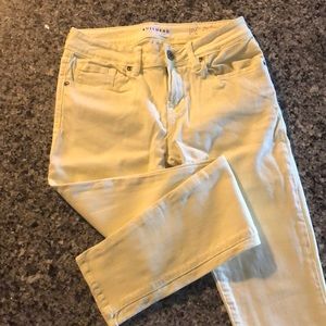 Bullhead Pale Yellow Skinny Jeans